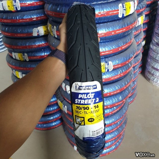 Vỏ michelin pilot street 2 7090-14 mio janus - 1