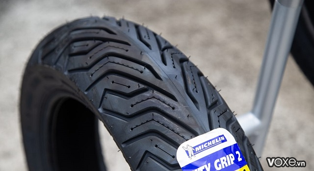 Vỏ michelin city grip 2 12080-16 - 1