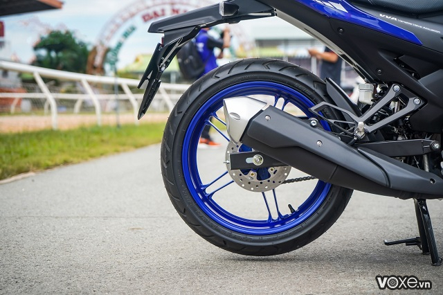 Tư vấn thay vỏ xe exciter 155 loại nào tốt giá vỏ michelin cho exciter 155 giá bao nhiêu - 2