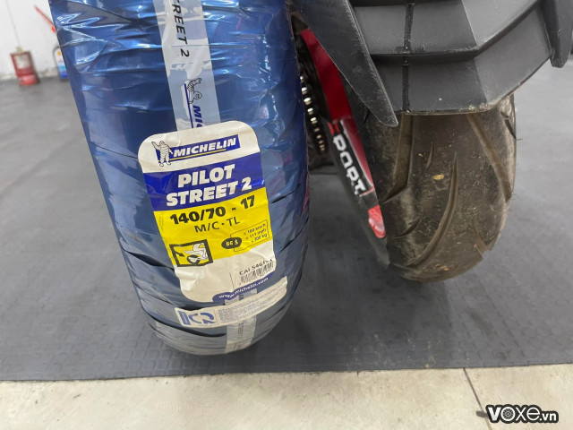 Vỏ michelin pilot street 2 14070-17 r15 r3 - 1