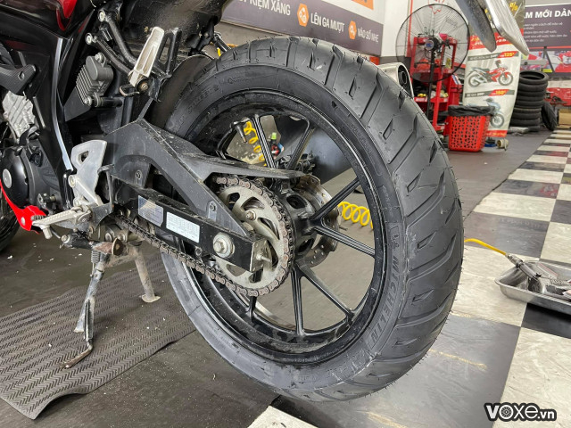 Vỏ michelin pilot street 2 14070-17 r15 r3 - 2