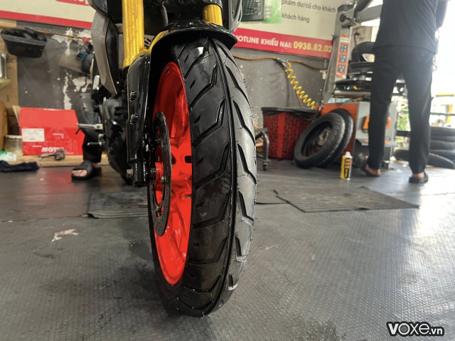Thay vỏ xe mt-15 loại nào tốt giá vỏ michelin bao nhiêu - 3