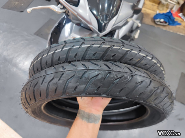 Thông số vỏ xe điện yadea velax bao nhiêu thay loại nào tốt - 6