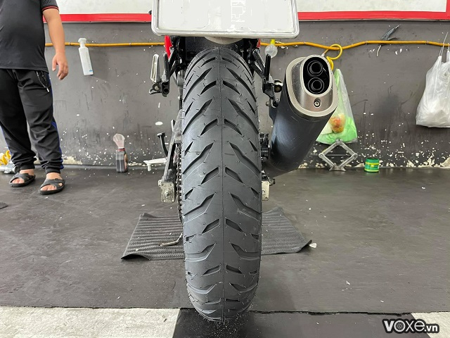 Vỏ michelin pilot street 2 14070-17 r15 r3 - 1