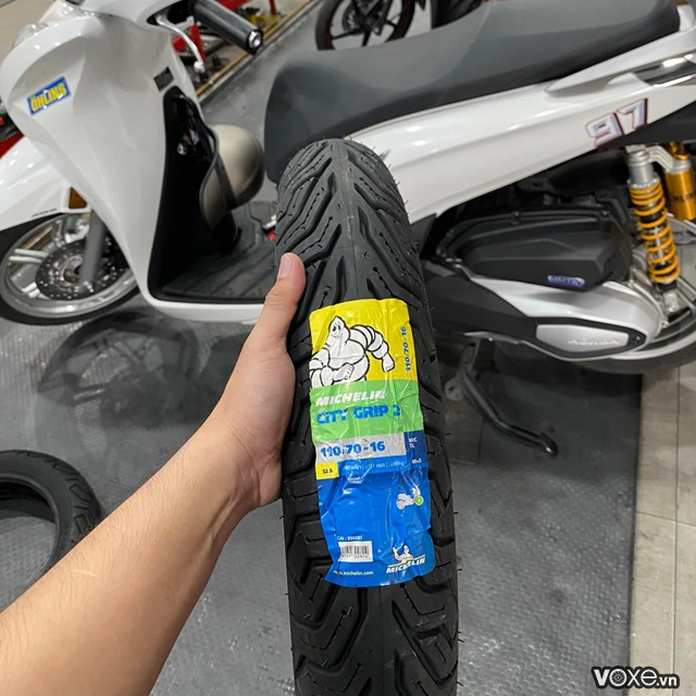 Vỏ michelin city grip 2 11070-16 - 1