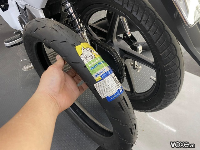 Vỏ michelin pilot moto gp 8090-17 - 1