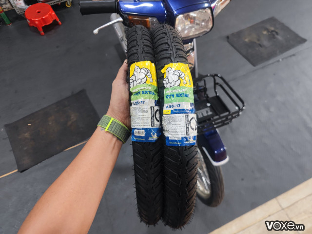 Mua vỏ xe michelin cho wave 125i 2026 nên chọn loại nào tốt bám đường - 4