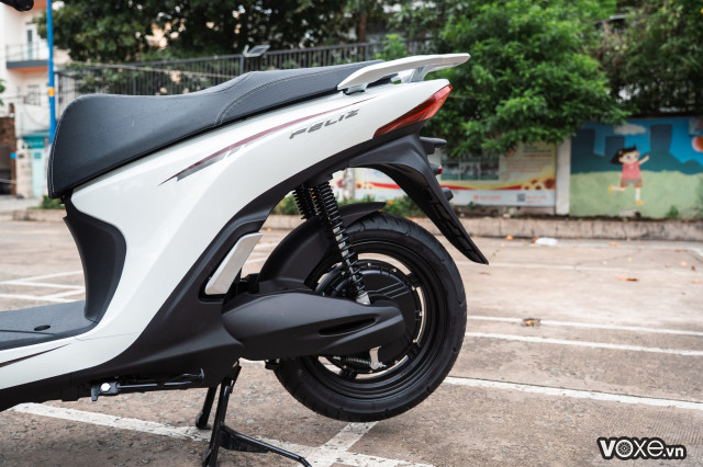 Thay vỏ xe feliz 2 pin loại nào tốt giá vỏ michelin bao nhiêu - 2