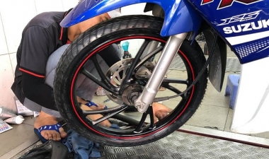 Cần lưu ý gì khi thay vỏ không ruột cho xe máy? Vỏ Michelin giá bao nhiêu?