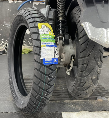 Vỏ Michelin Anakee Street 100/80-14