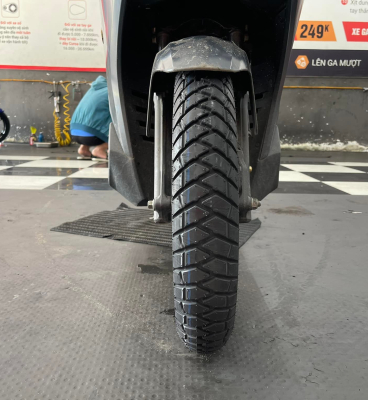 Vỏ Michelin Anakee Street 90/80-14