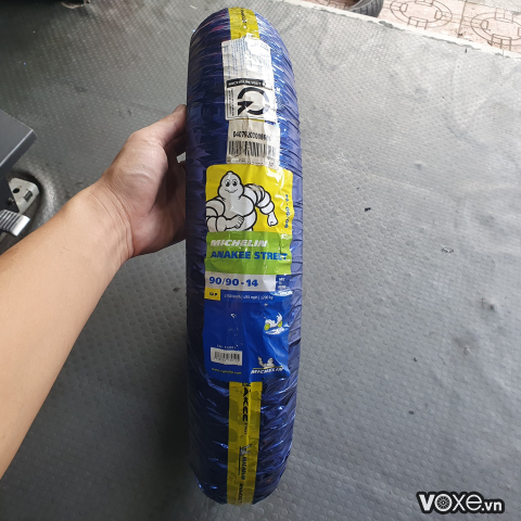 Vỏ Michelin Anakee Street 90/90-14