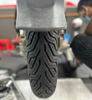 Vỏ Michelin City Grip 2 size 110/80-14