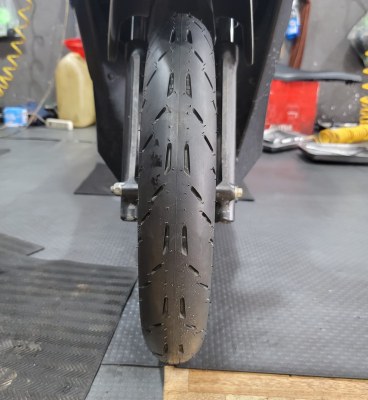 Vỏ Michelin Pilot Moto GP 80/90-14