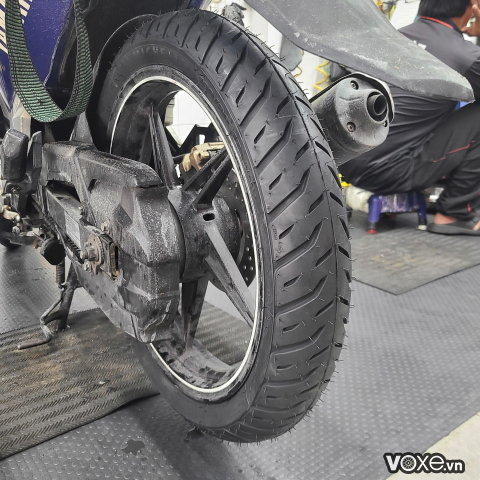 Vỏ Michelin Pilot Street 2 100/80-17 Exciter, Winner