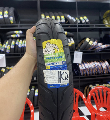 Vỏ Michelin Pilot Street 2 110/70-17 Exciter, Winner